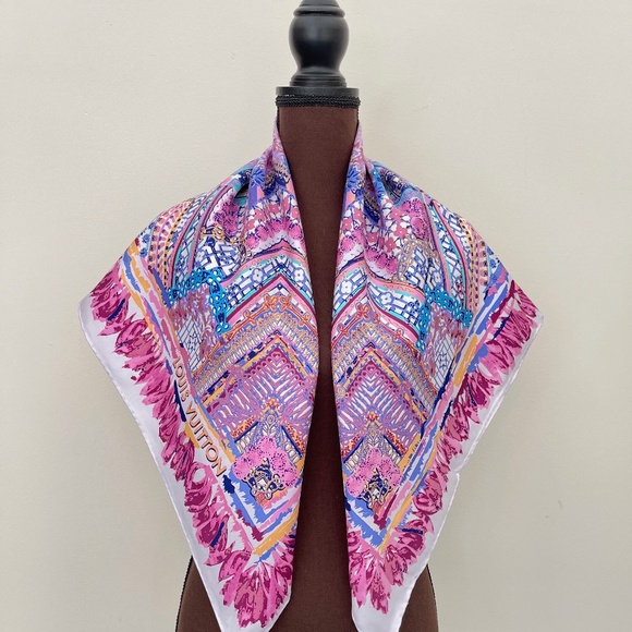 New Louis Vuitton Scarf Monogram Paradise Pink Multicolor Silk Wrap - Picture 13 of 13
